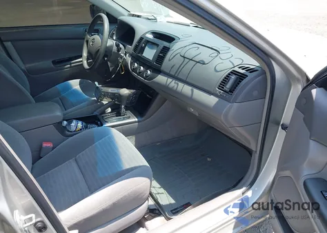 2005 Toyota Camry Le/Xle/Se from USA, damaged, VIN 4T1BE32K45U031371